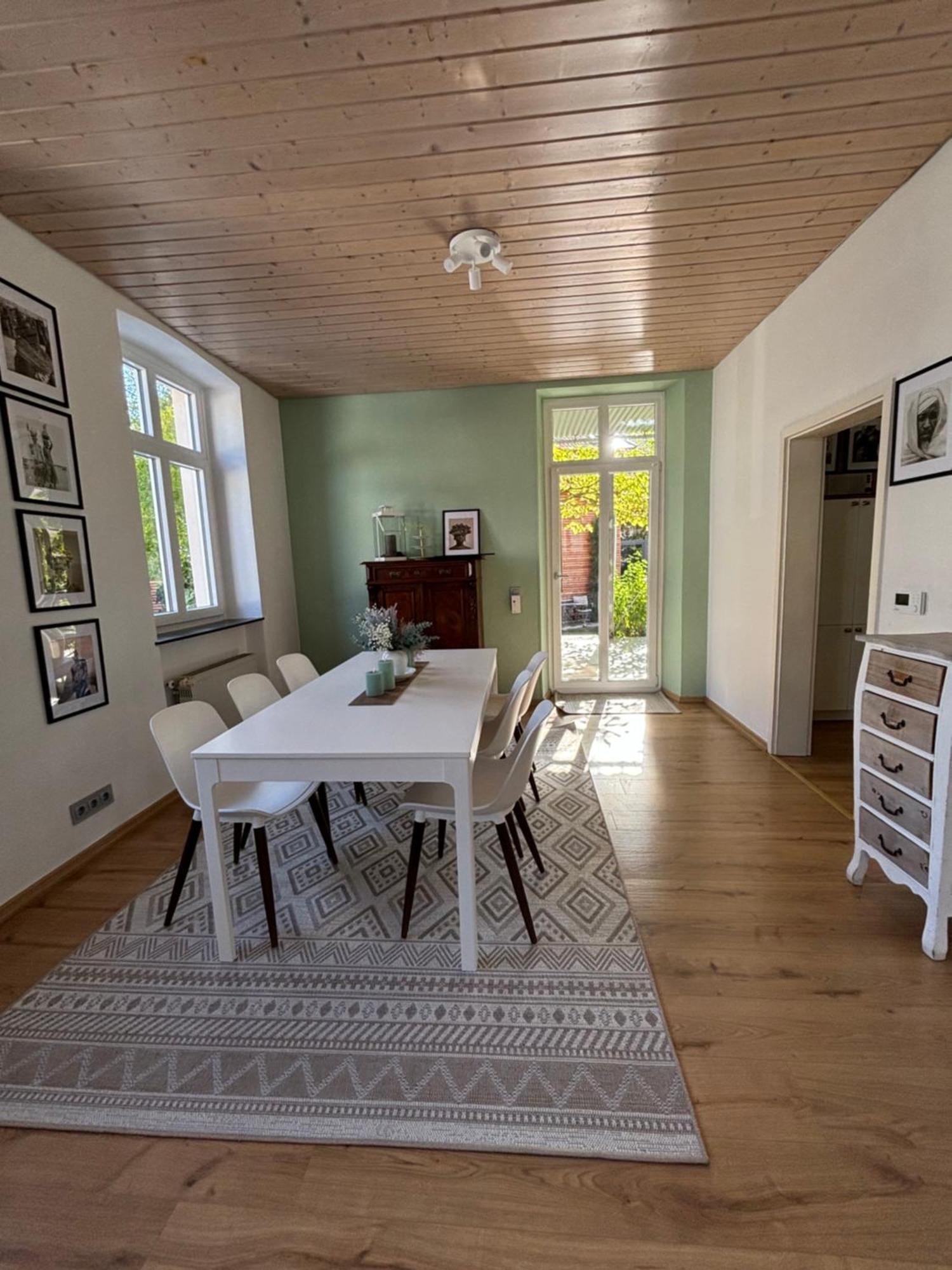 Ferienwohnung Am Ostpark ลันเดาอินแดร์ฟัลซ์ ภายนอก รูปภาพ